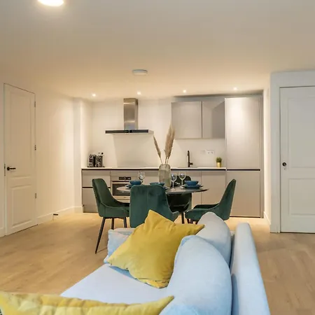 Apartment Modern Lower-ground In West *