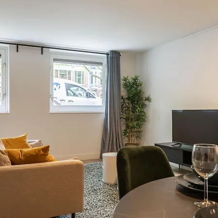 Modern Lower-ground In West Apartment *