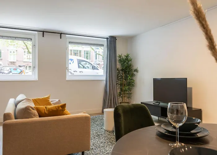 Modern Lower-ground In West Daire *